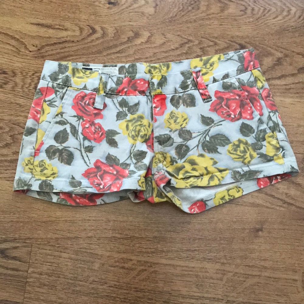 HURLEY. Shorts